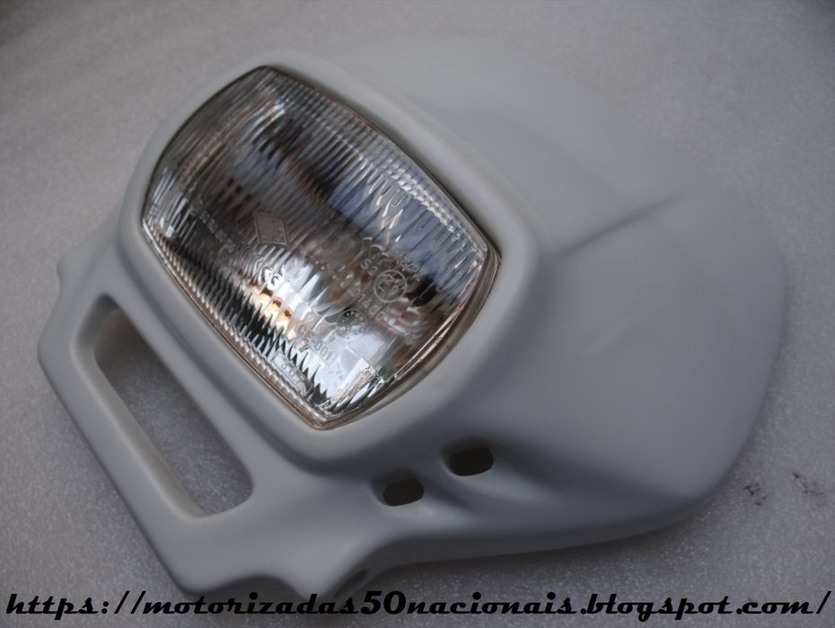 Porta Farol p/ Motorizada AJP Galp 50 R