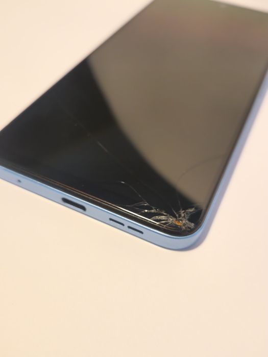 Redmi Note 12  8/256 дисплей тріснув є торг!
