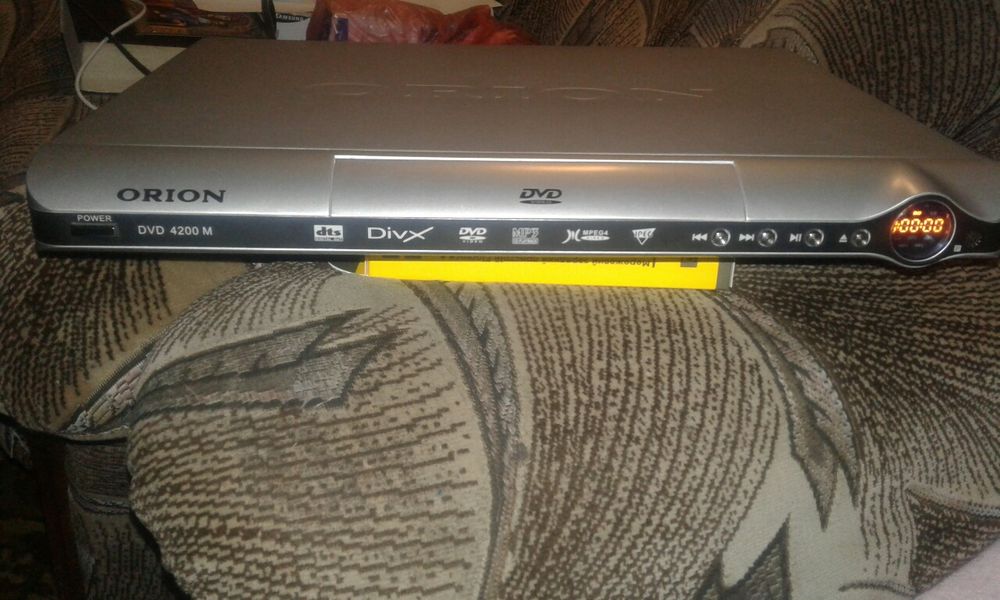 Продам проигрыватель "ORION-DVD/DIVX PLAYER-4200M"