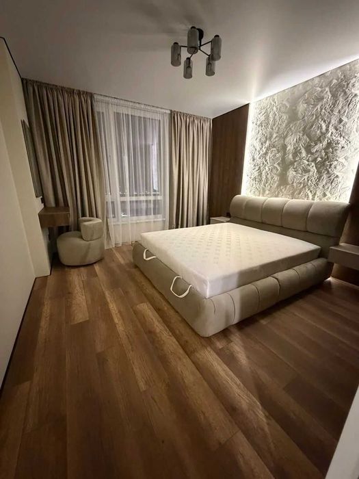 Продаж 1-кімнатна квартира біля озера Manhattan Lite