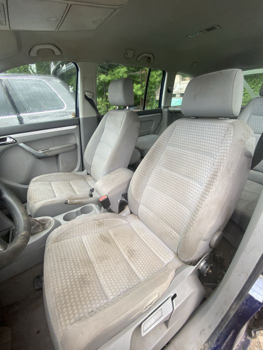 Дверные карты Volkswagen Touran