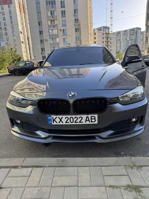 BMW F30 2014 год 2.0 twinturbo