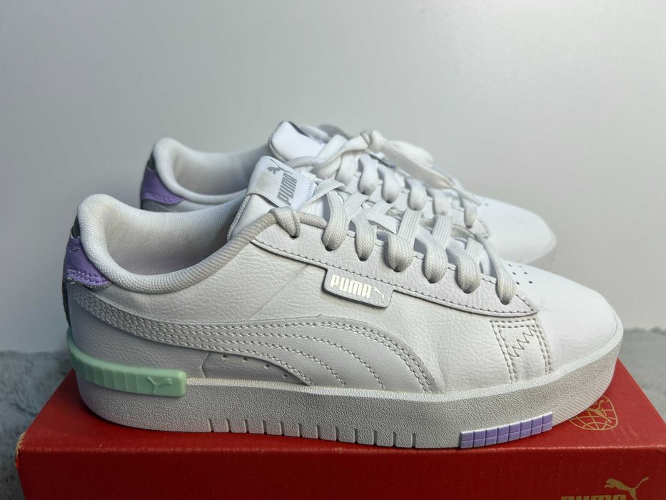 Buty damskie białe skórzane trampki Puma Jada Renew 37,5