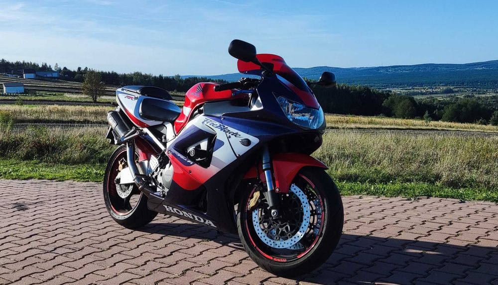 Honda CBR 929 motocykl