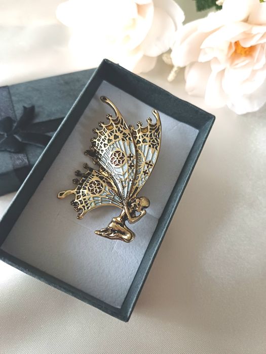Duża broszka- Rusałka