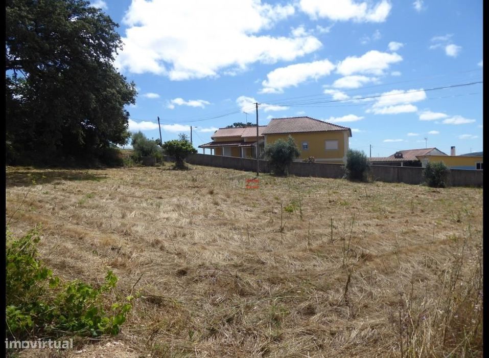 Terreno perto de Fátima — Atouguia, Santarém
