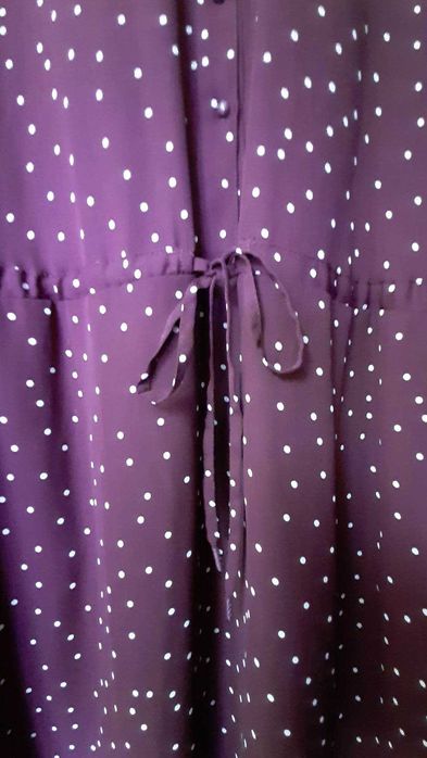 Vestido bordeaux com bolas brancas, Cortefiel, NOVO