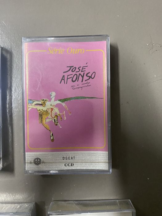Cassetes Zeca Afonso antigas