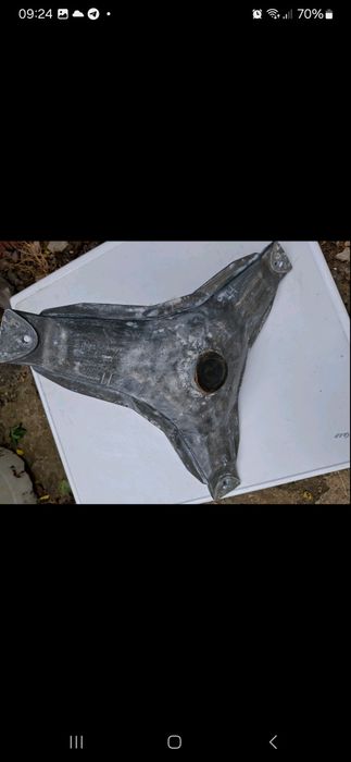 Хрестовина. Тени. Амортизатори. Запчастини Miele.