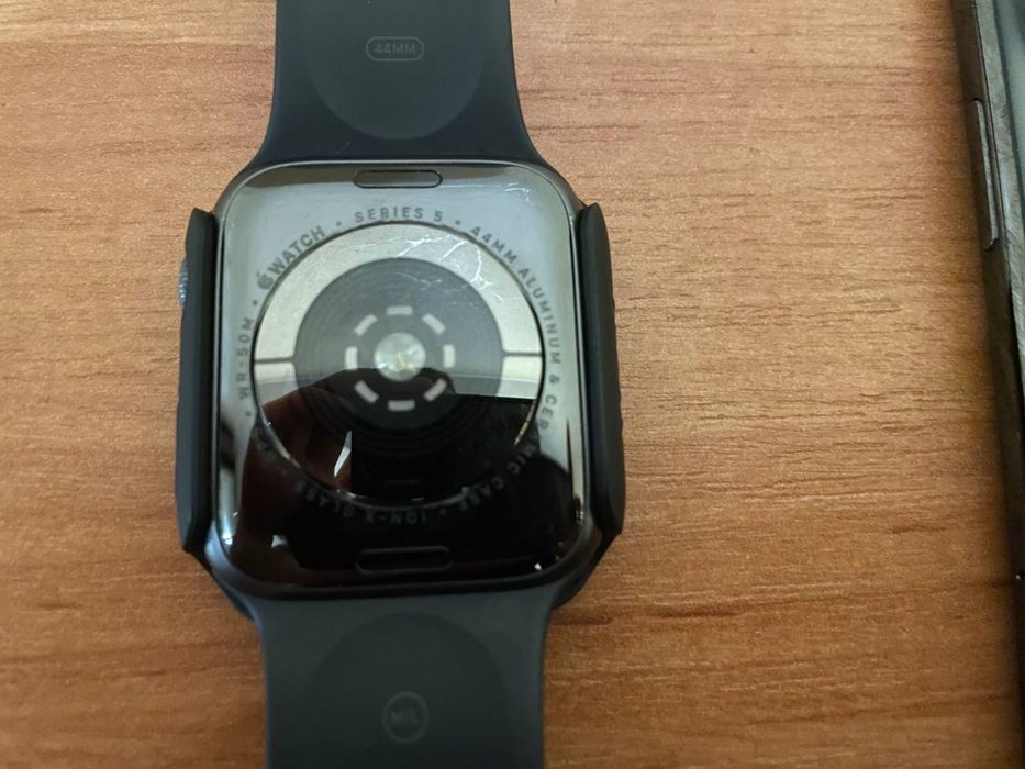 iPhone 11 Pro 256Gb Apple Wotch 5 44m пара,идеал