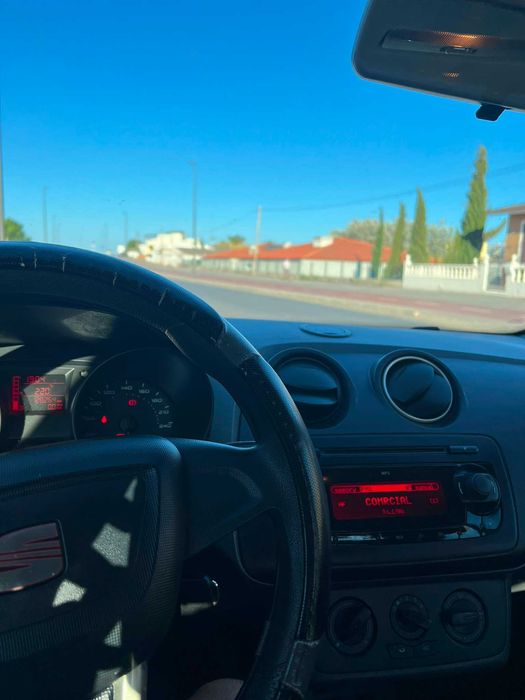 Seat Ibiza 1.2 (2010) - 128000 km em ótimo estado