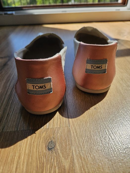 Buty marki TOMS 42