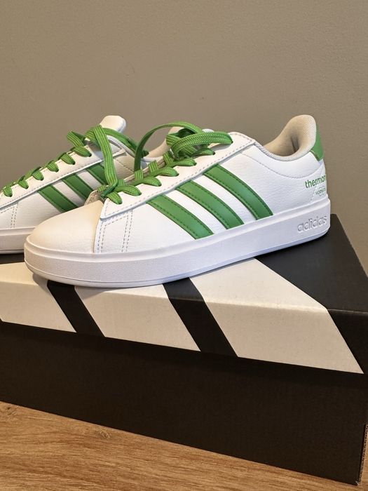 Adidasy Adidas Grand Court limitowana edycja