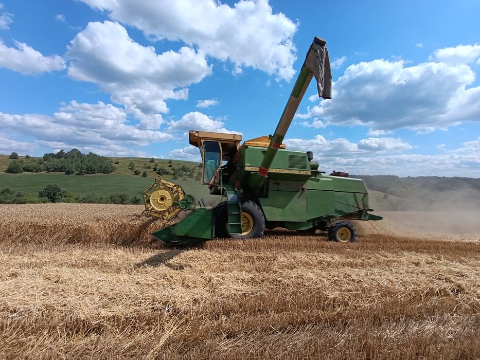 Продам комбайн Джон дір 975