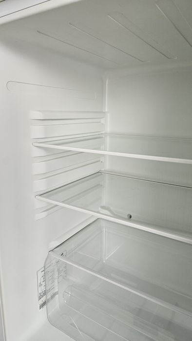 Frigorífico kunft funciona 100%