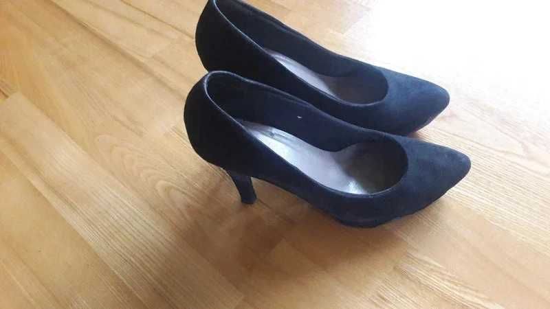 Szpilki czarne zamszowe platforma 37 buty czółenka