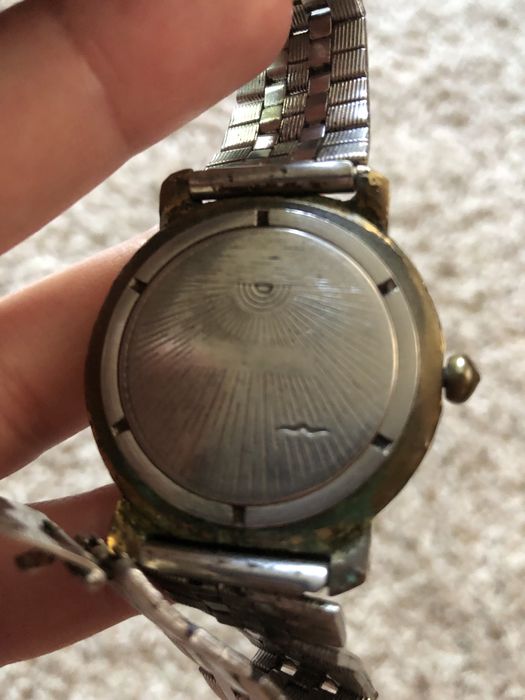 Продам наручные часы Cardi Vostok