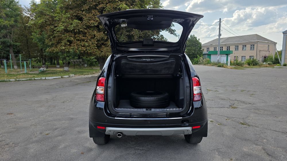 DACIA Duster Laureate Автомат 2wd  1.5диз. к9к 81kv.110л.с