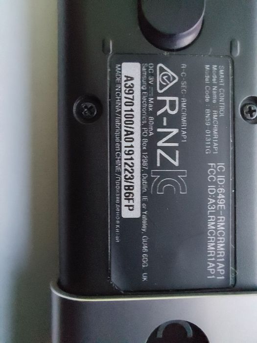 Pilot metal uszkodzony. Jak nowa obudowa pilota Samsung BN59 - 01311G