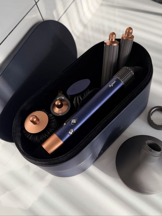 Стайлер Dyson з дифузором