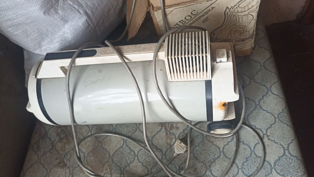 Пылесос ракета б.у.рабочий