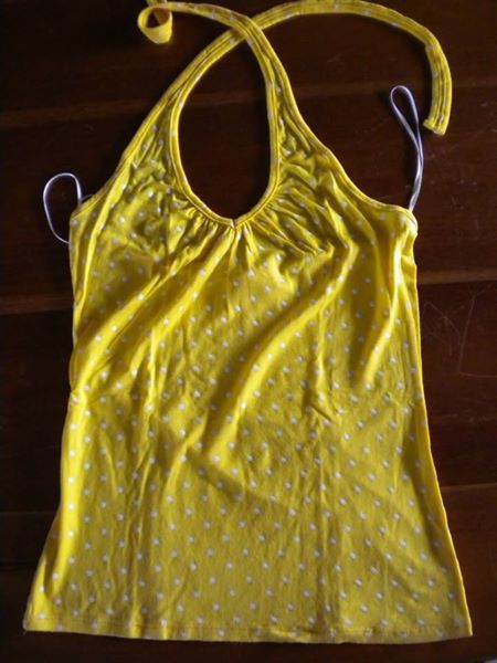 Top amarelo bolinhas Bershka