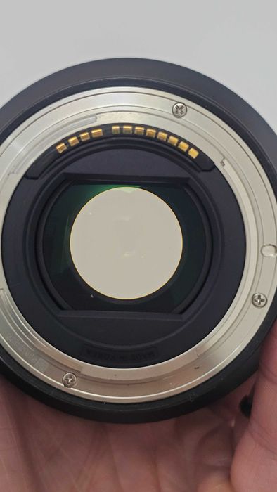 Samyang AF 85mm f/1.4 - Canon RF Fit