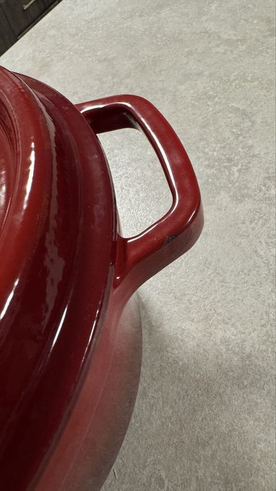 Чавунна каструля 4,6 л, 26 см, зовні емаль, для духовки і плити