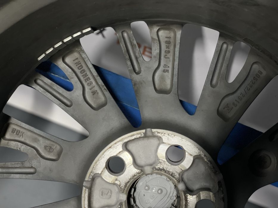 Продам комплект оригінальних дисків Lexus 5/114.3 R18 9j et45