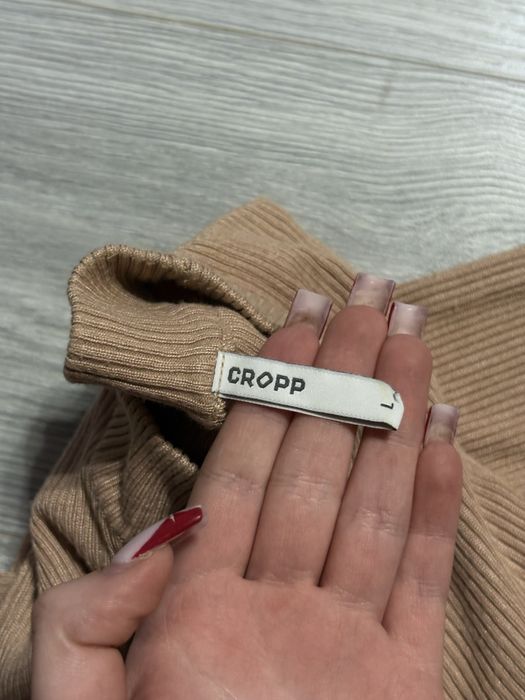 Светр жіоочий універспльний