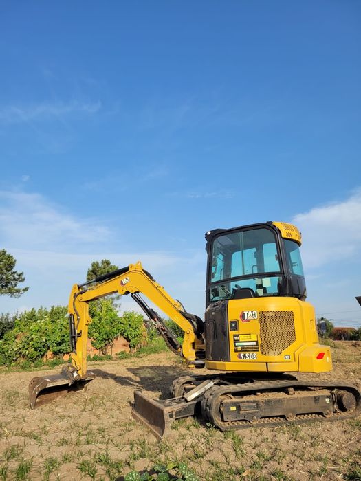 Mini giratória Caterpillar 3 TN