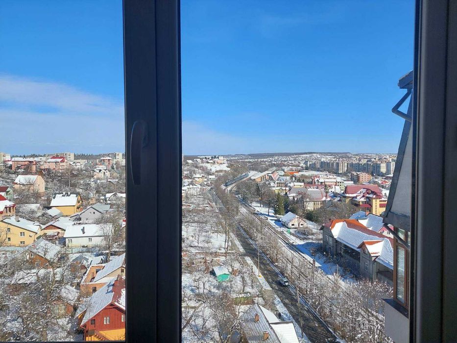 ПРОДАЖ 2 кім. квартира 77 м. кв. вул Крушельницької м. Трускавець