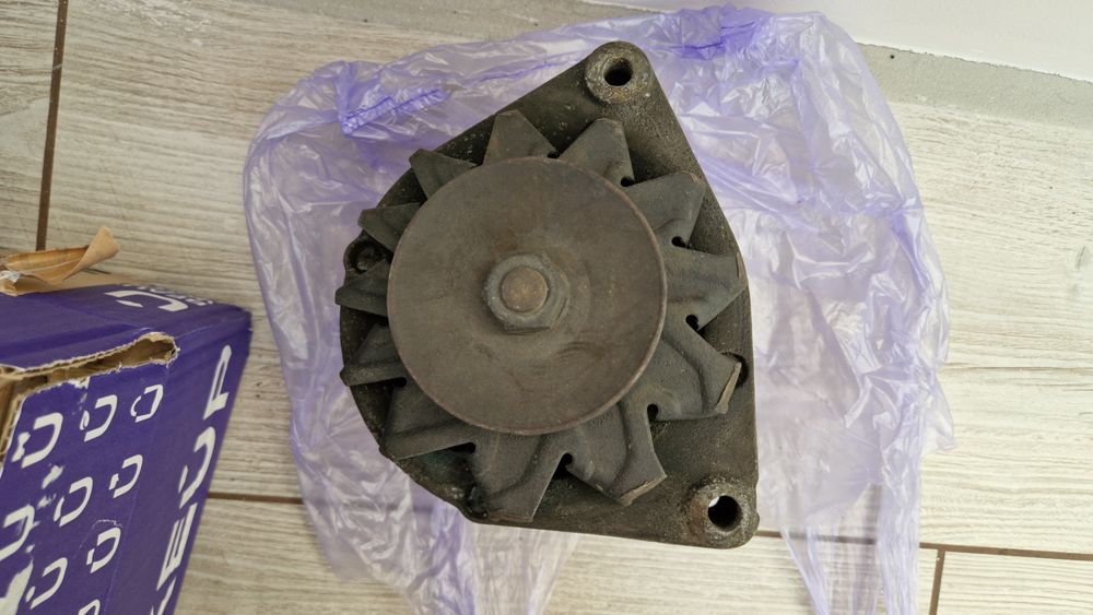 генератор Mercedes 123, 208, 210
Всі питання по телефону