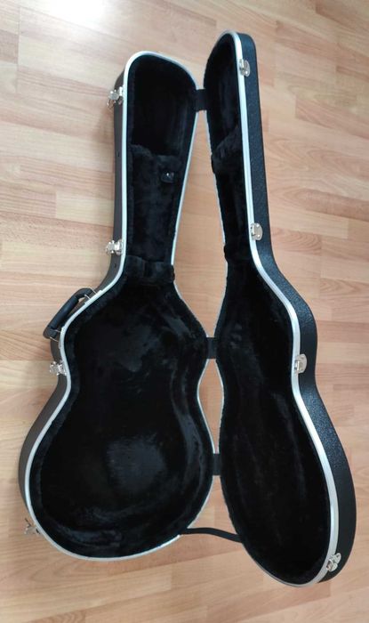 Estojo Hardcase para guitarra clássica/acústica