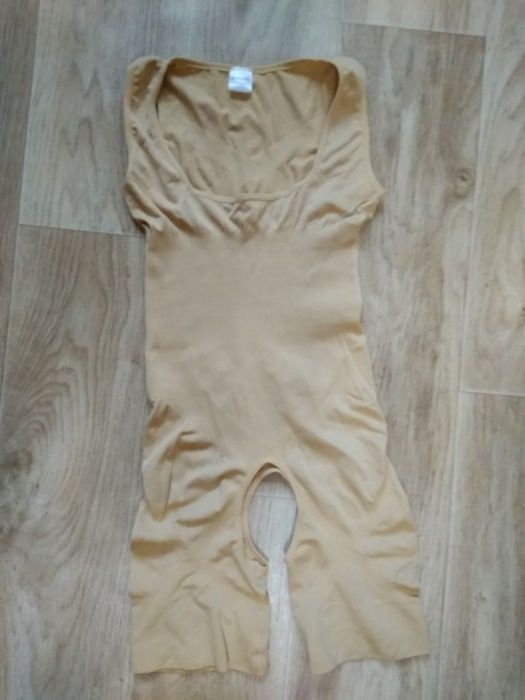 Білизна корегуюча,труси утяжка,утягуюча  білизна 50-52р