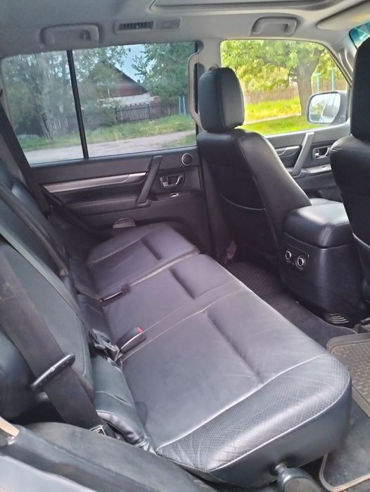 Мітсубіші Паджеро Вагон-4