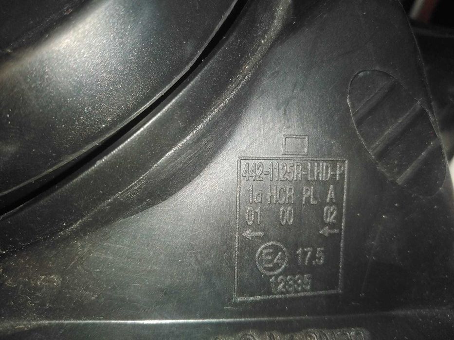 Farol Direito Opel Corsa de 2001 Novo