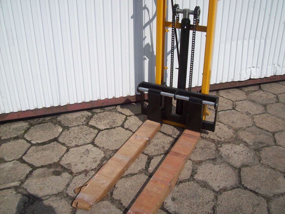 Maszt do ciągnika lekki widlak do ciągnika paleciak do palet traktor