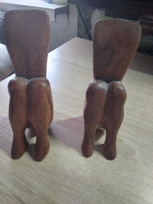 Африканські дерев'яні ВИРОБИ (тваринки,статуетки)