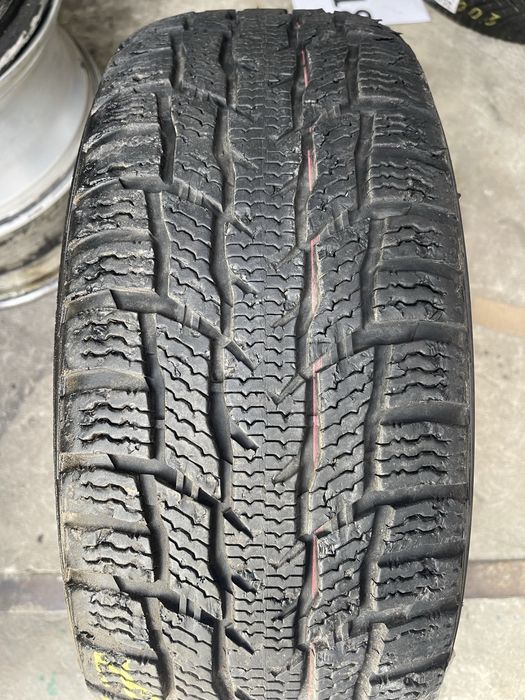 Шина 215/65 15С Nokian б/у 1шт 7мм зима U1