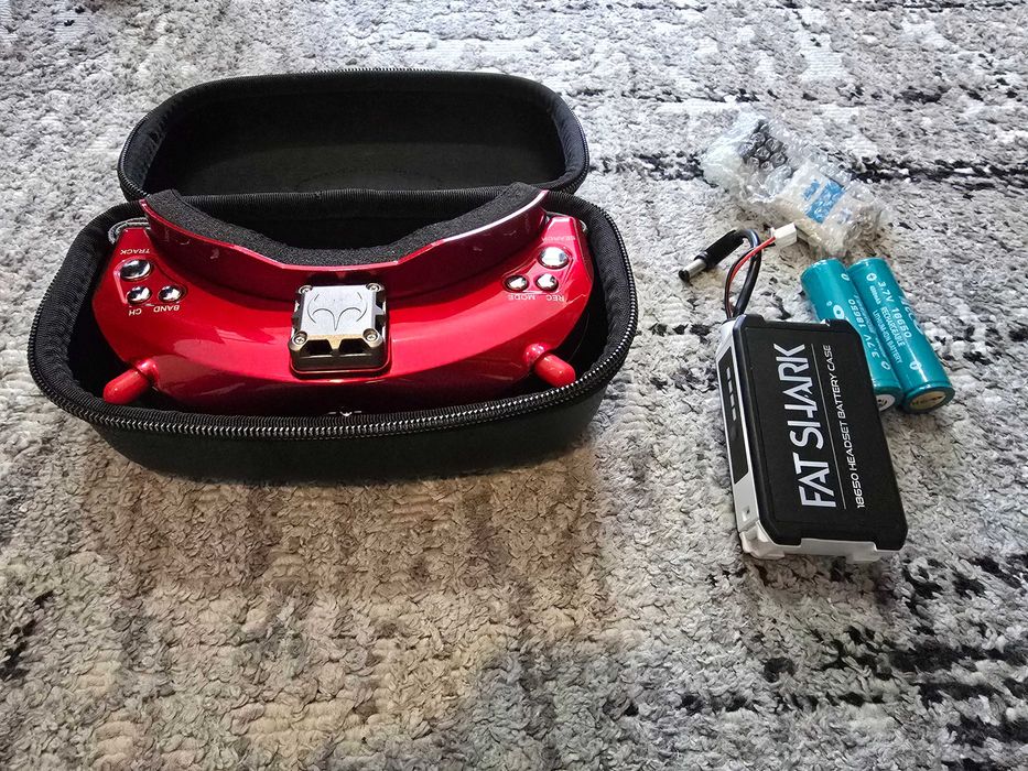 Oculos FPV + caixa de bateria fatshark + baterias
