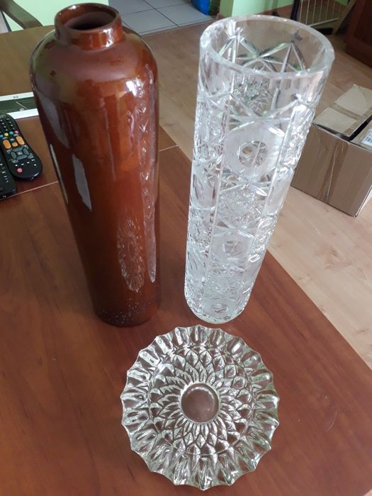 Wazony oraz popielmiczka, komplet kryształ, gliniany.
