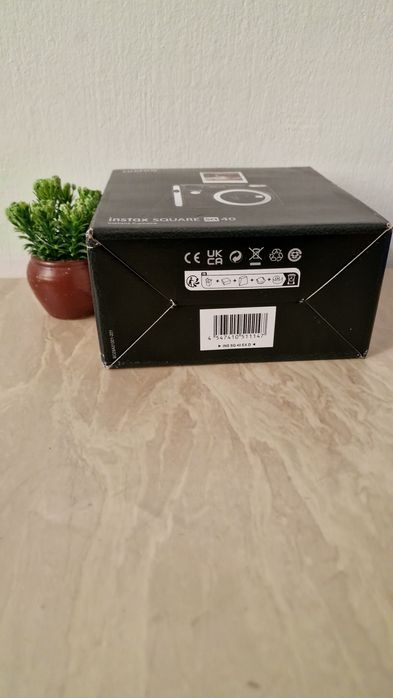 Фотокамера миттєвого друку Fujifilm lnstax square SQ40