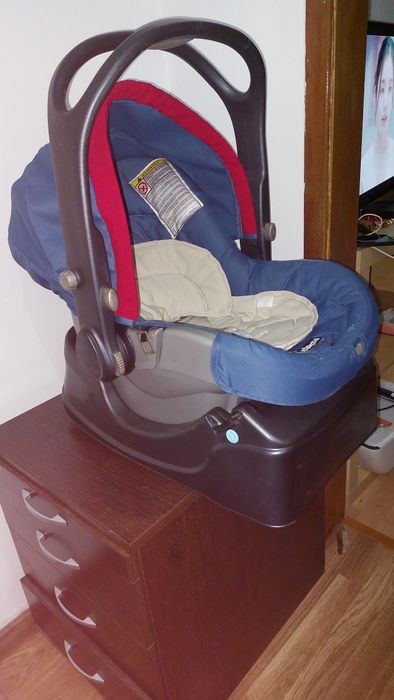 Carrinho de bebé completo Chicco + ovo + alcofa + base + acessórios