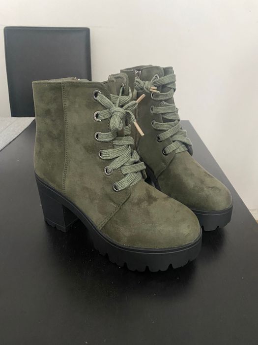 Botas veludo verdes cano alto