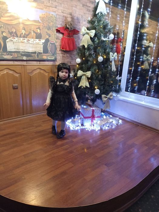 Сукня і перука Wednesday Венсдей 4-6 років