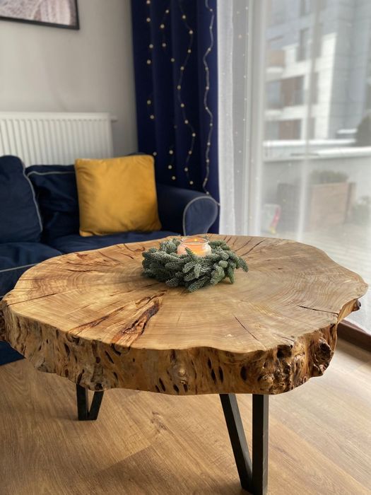 Stolik z Plastra Drewna