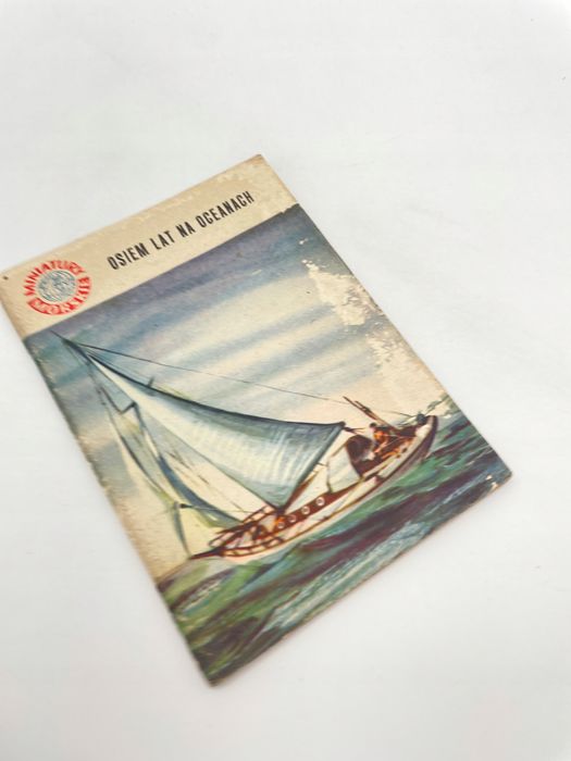 Osiem Lat Na Oceanach -Miniatura J Czerwiński