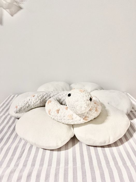 Wąż maskota szydełkowana miś