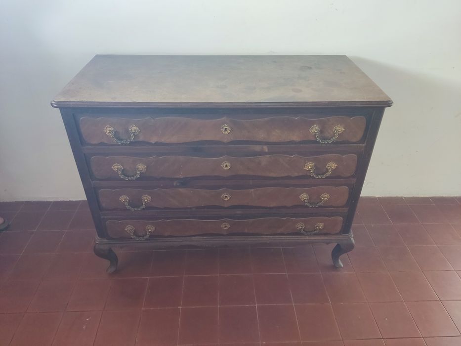 Cómoda vintage 4 gavetas